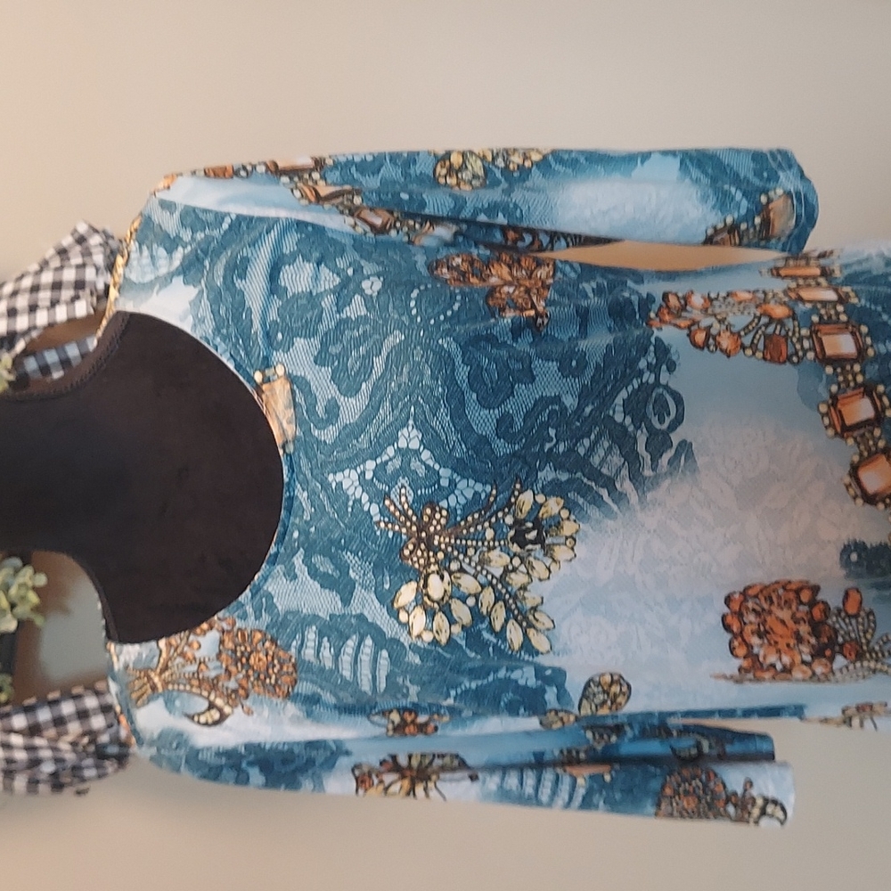 Fully lined knit dress size 12 beautiful blue with jewel print